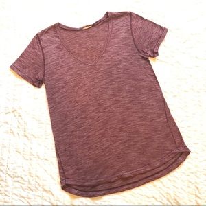 Lululemon light weight v-neck tee